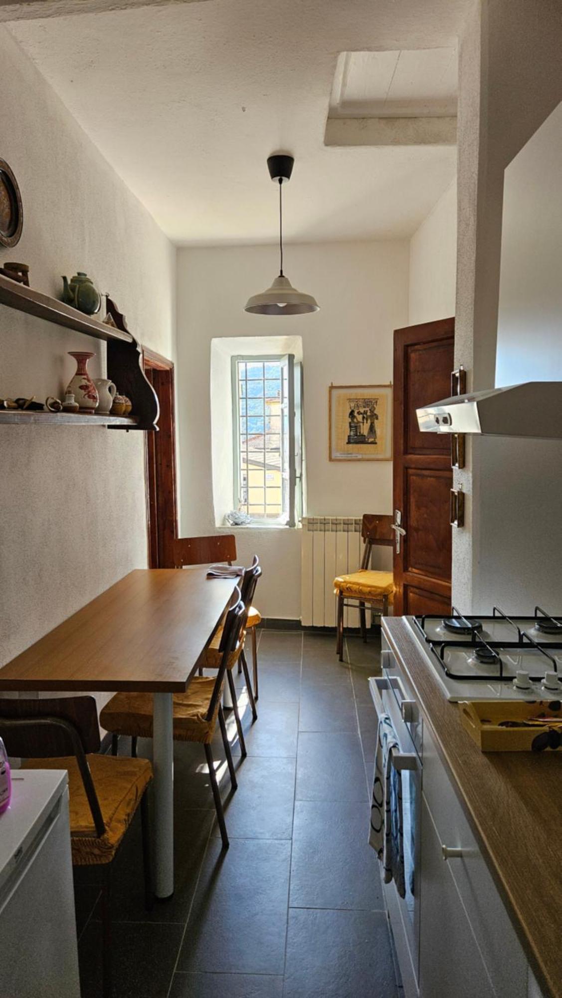 Appartamento Nel Borgo - Casa Del Pellegrino Sulla Via Francigena 아울라 외부 사진